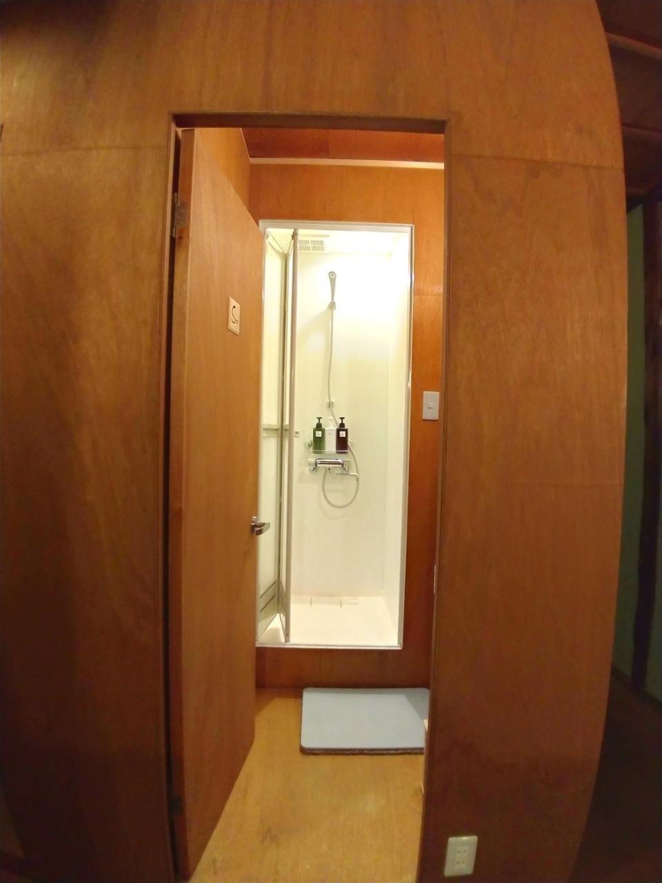 Osaka Hostel Kai Екстер'єр фото