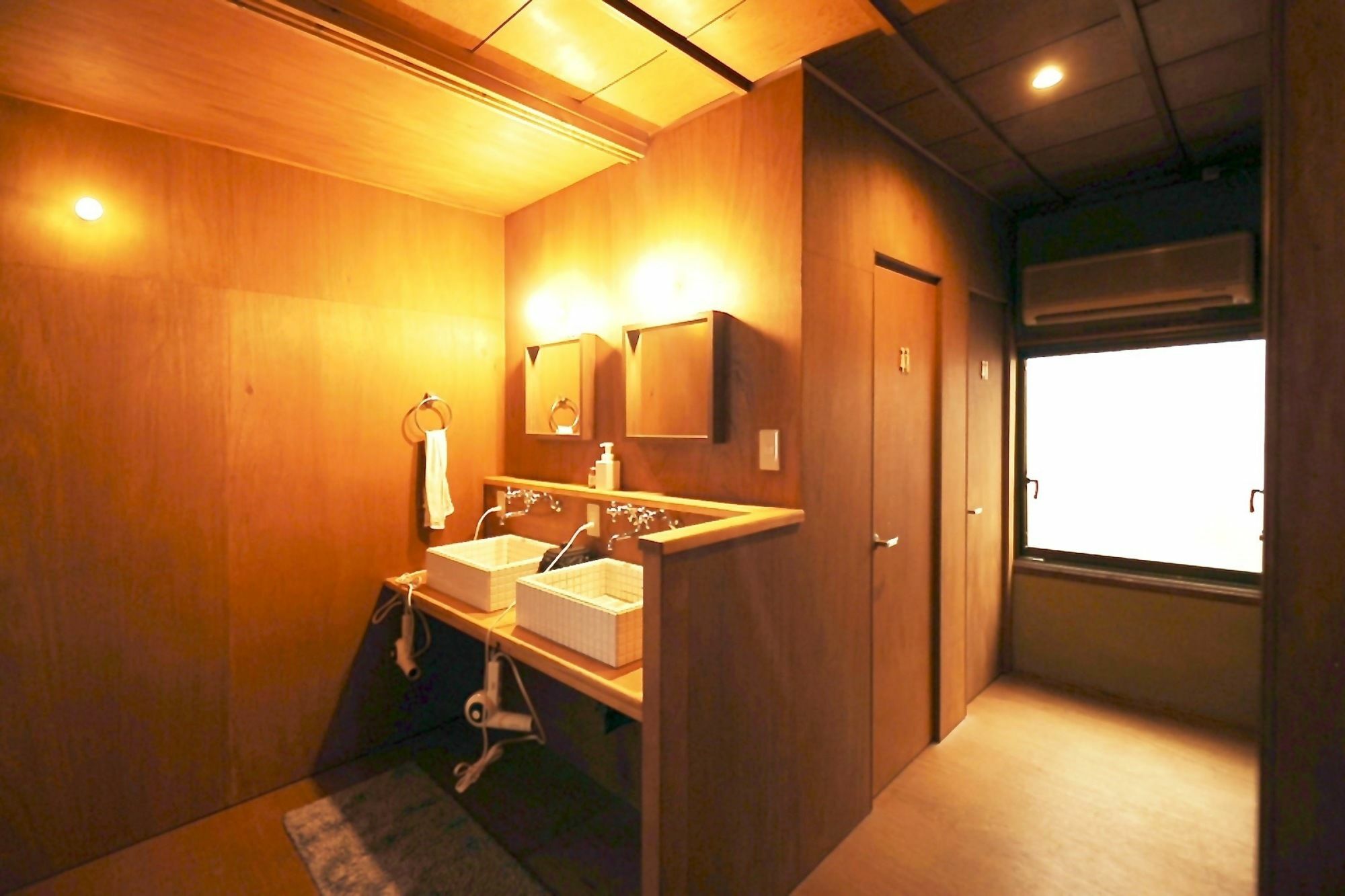 Osaka Hostel Kai Екстер'єр фото