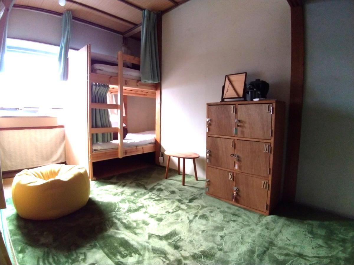 Osaka Hostel Kai Екстер'єр фото